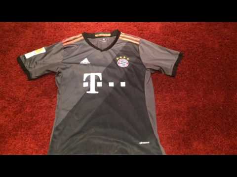 Bayern Munich Away 2016/17 Jersey Review