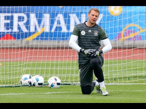 Manuel Neuer, ter Stegen & Leno | Torwart Training Video | DFB