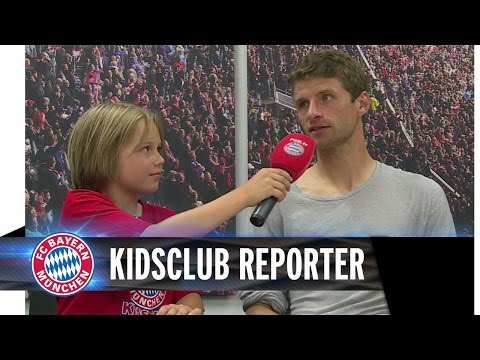 FC Bayern KidsClub Mitglieder bei der Team Presentation