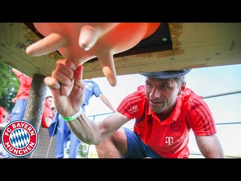Cow-Milking & Welly-Throwing | Team Building Fun at FC Bayern
