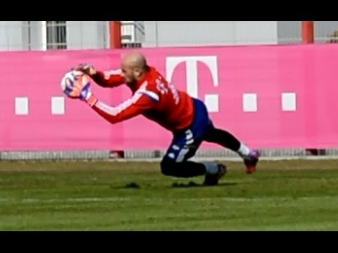 Pepe Reina – High and Low Diving Saves – Hechtsprünge | Goalkeeper Training FC Bayern Munich